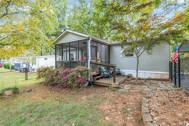 5535 Mount Shores Circle, Gainesville, Georgia 30506