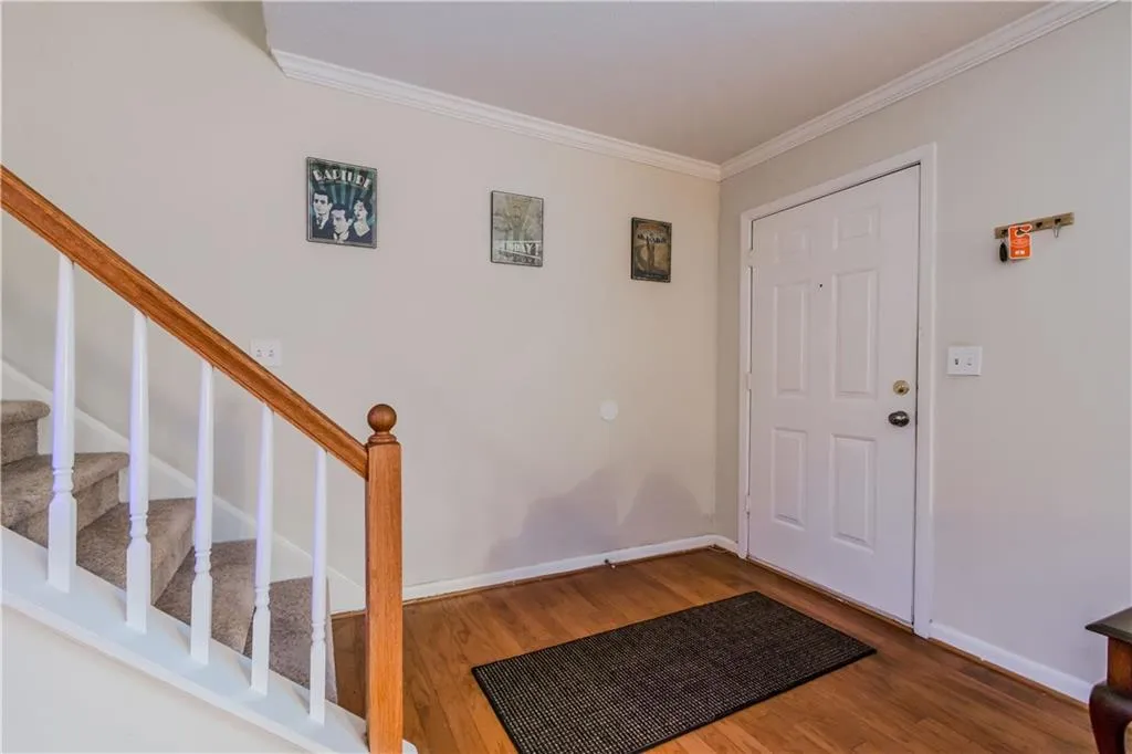 6900 Roswell Road Unit B1, Atlanta, Georgia 30328, 2 Bedrooms Bedrooms, ,2 BathroomsBathrooms,Residential,Sold,6900 Roswell Road Unit B1,5940216