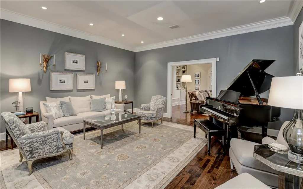 75 Abington Court Nw, Atlanta, Georgia 30327, 5 Bedrooms Bedrooms, ,6 BathroomsBathrooms,Residential,Sold,75 Abington Court Nw,5888121