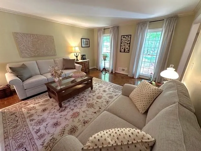 7635 Nesbit Ferry Road, Sandy Springs, Georgia 30350, 5 Bedrooms Bedrooms, ,4 BathroomsBathrooms,Residential,For Sale,7635 Nesbit Ferry Road,7752819