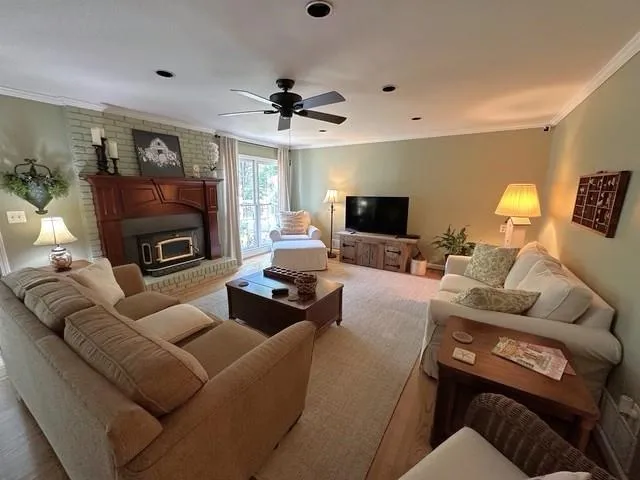 7635 Nesbit Ferry Road, Sandy Springs, Georgia 30350, 5 Bedrooms Bedrooms, ,4 BathroomsBathrooms,Residential,For Sale,7635 Nesbit Ferry Road,7752819