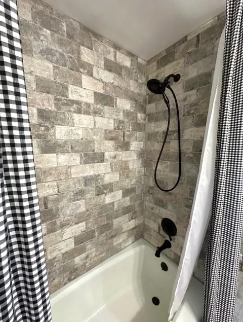 7635 Nesbit Ferry Road, Sandy Springs, Georgia 30350, 5 Bedrooms Bedrooms, ,4 BathroomsBathrooms,Residential,For Sale,7635 Nesbit Ferry Road,7752819