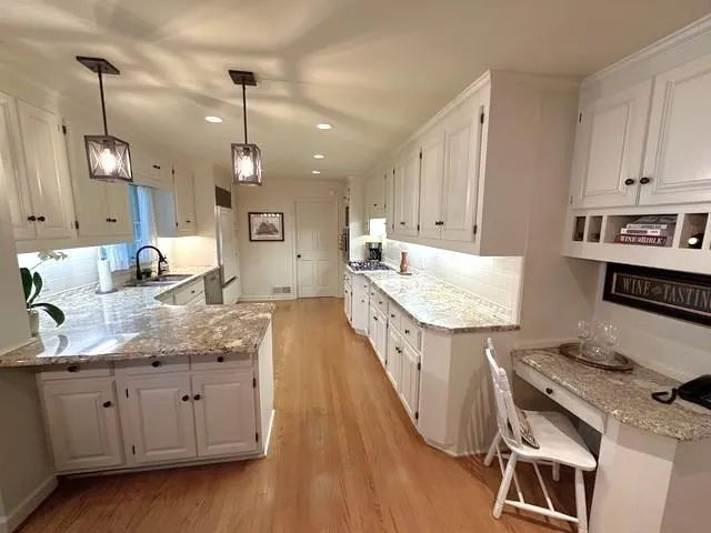 7635 Nesbit Ferry Road, Sandy Springs, Georgia 30350, 5 Bedrooms Bedrooms, ,4 BathroomsBathrooms,Residential,For Sale,7635 Nesbit Ferry Road,7752819