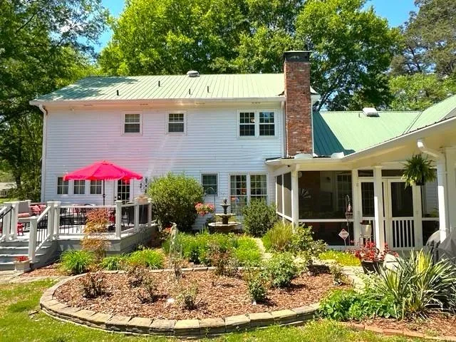 7635 Nesbit Ferry Road, Sandy Springs, Georgia 30350, 5 Bedrooms Bedrooms, ,4 BathroomsBathrooms,Residential,For Sale,7635 Nesbit Ferry Road,7752819