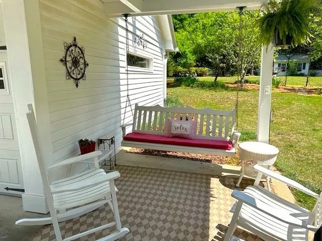 7635 Nesbit Ferry Road, Sandy Springs, Georgia 30350, 5 Bedrooms Bedrooms, ,4 BathroomsBathrooms,Residential,For Sale,7635 Nesbit Ferry Road,7752819