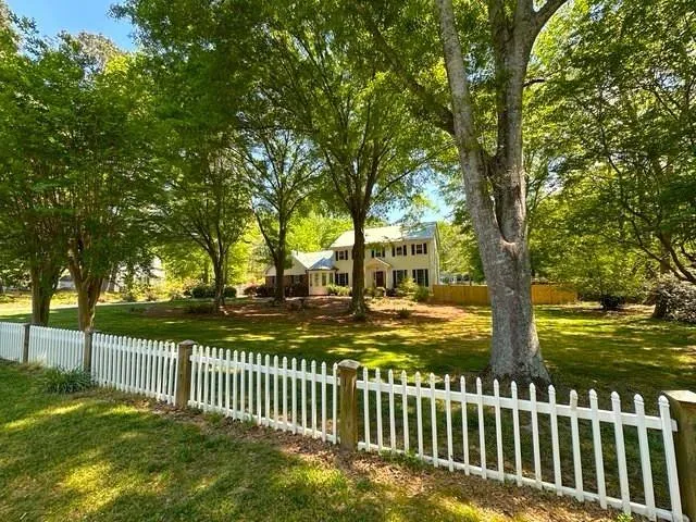 7635 Nesbit Ferry Road, Sandy Springs, Georgia 30350, 5 Bedrooms Bedrooms, ,4 BathroomsBathrooms,Residential,For Sale,7635 Nesbit Ferry Road,7752819