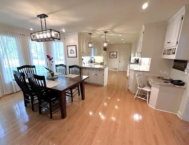 7635 Nesbit Ferry Road, Sandy Springs, Georgia 30350, 5 Bedrooms Bedrooms, ,4 BathroomsBathrooms,Residential,For Sale,7635 Nesbit Ferry Road,7752819