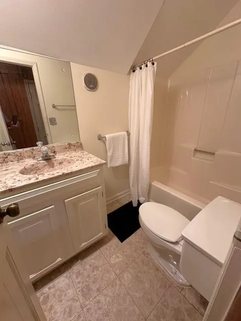 7635 Nesbit Ferry Road, Sandy Springs, Georgia 30350, 5 Bedrooms Bedrooms, ,4 BathroomsBathrooms,Residential,For Sale,7635 Nesbit Ferry Road,7752819