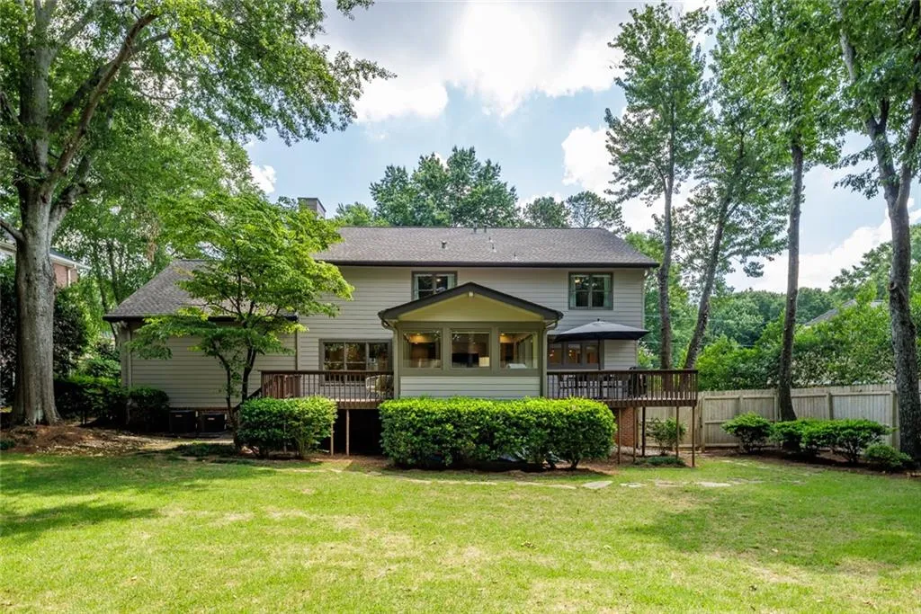 6835 Lisa Lane, Sandy Springs, Georgia 30338, 4 Bedrooms Bedrooms, ,2 BathroomsBathrooms,Residential,Sold,6835 Lisa Lane,7057780