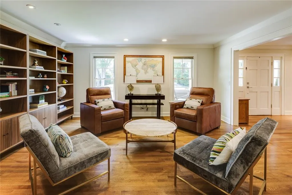 6835 Lisa Lane, Sandy Springs, Georgia 30338, 4 Bedrooms Bedrooms, ,2 BathroomsBathrooms,Residential,Sold,6835 Lisa Lane,7057780