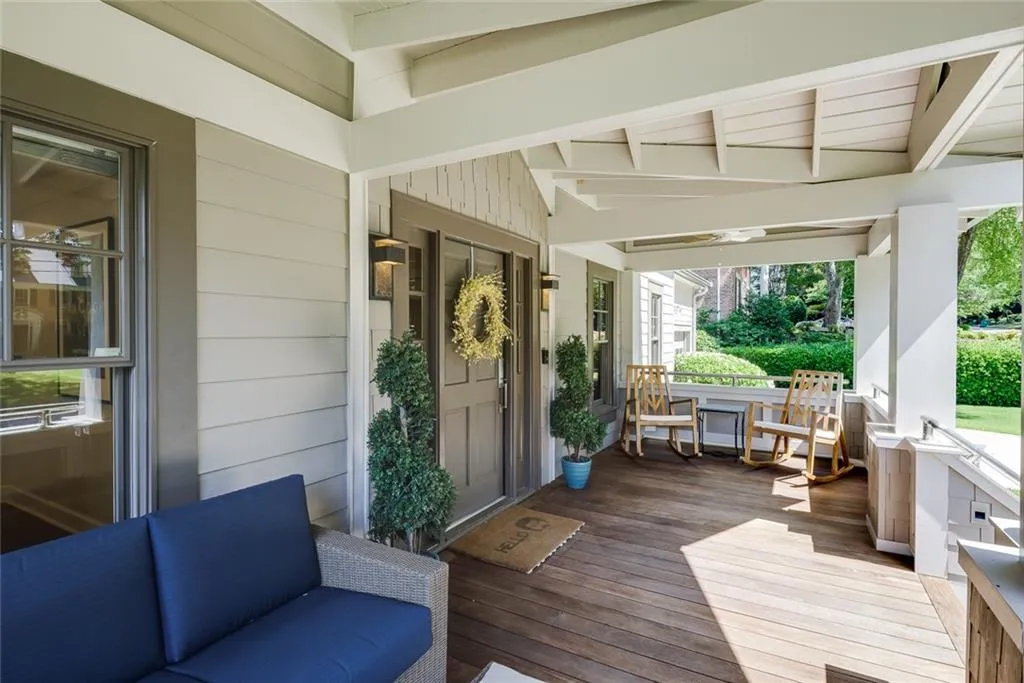 6835 Lisa Lane, Sandy Springs, Georgia 30338, 4 Bedrooms Bedrooms, ,2 BathroomsBathrooms,Residential,Sold,6835 Lisa Lane,7057780