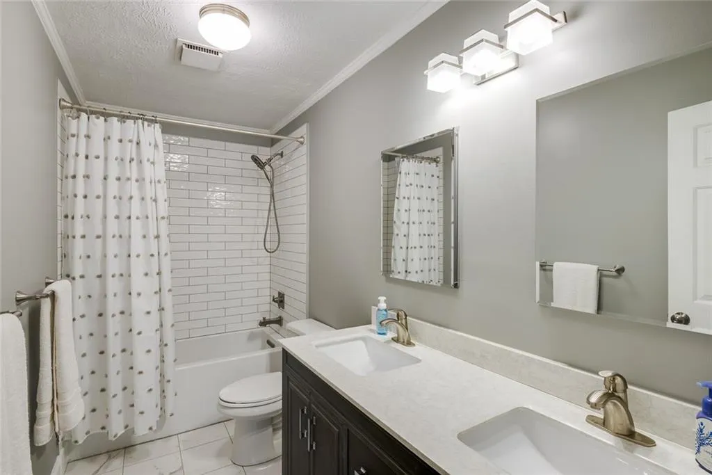 6835 Lisa Lane, Sandy Springs, Georgia 30338, 4 Bedrooms Bedrooms, ,2 BathroomsBathrooms,Residential,Sold,6835 Lisa Lane,7057780