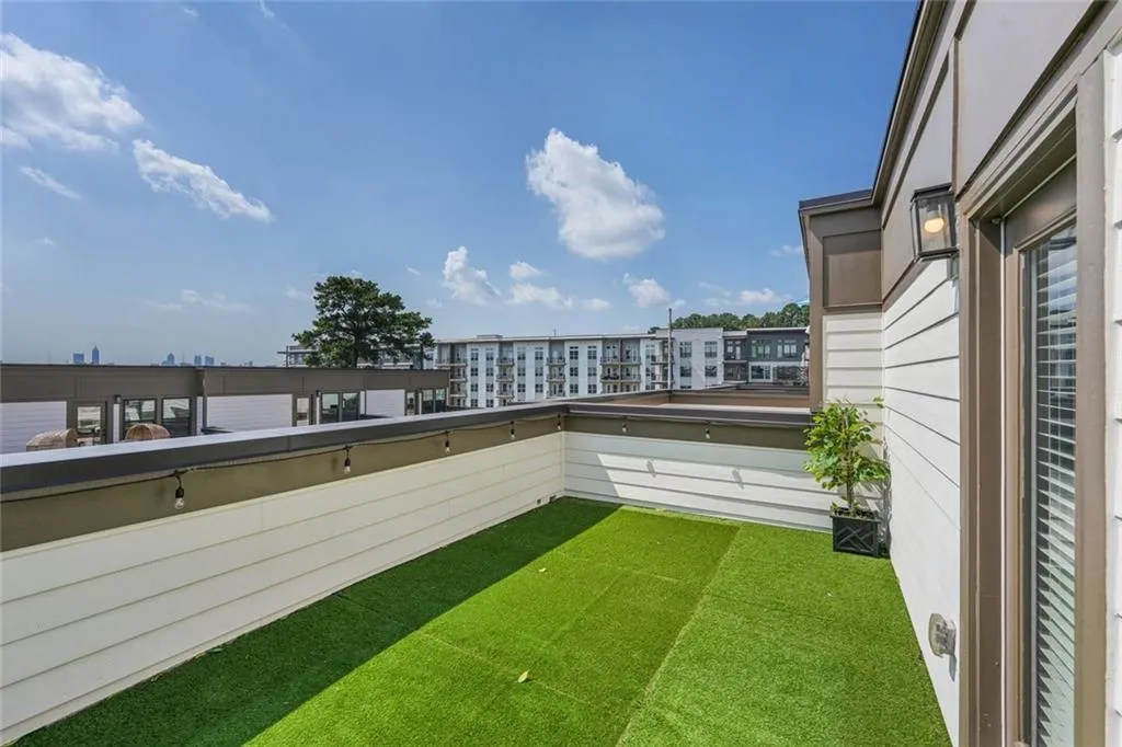 Huge terrace with city views