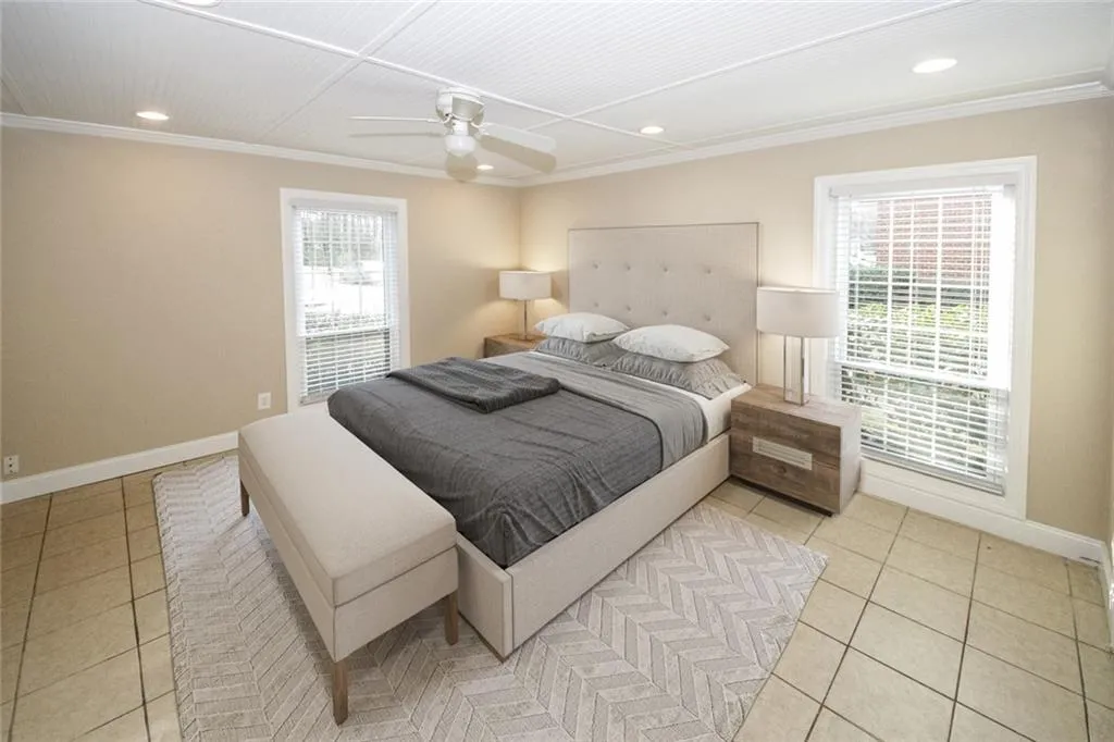 6851 Roswell Road Unit J-12, Sandy Springs, Georgia 30328, 1 Bedroom Bedrooms, ,1 BathroomBathrooms,Residential,Sold,6851 Roswell Road Unit J-12,6117762