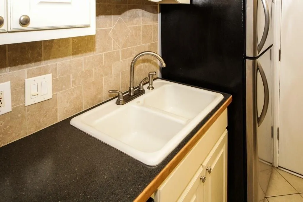 6851 Roswell Road Unit J-12, Sandy Springs, Georgia 30328, 1 Bedroom Bedrooms, ,1 BathroomBathrooms,Residential,Sold,6851 Roswell Road Unit J-12,6117762