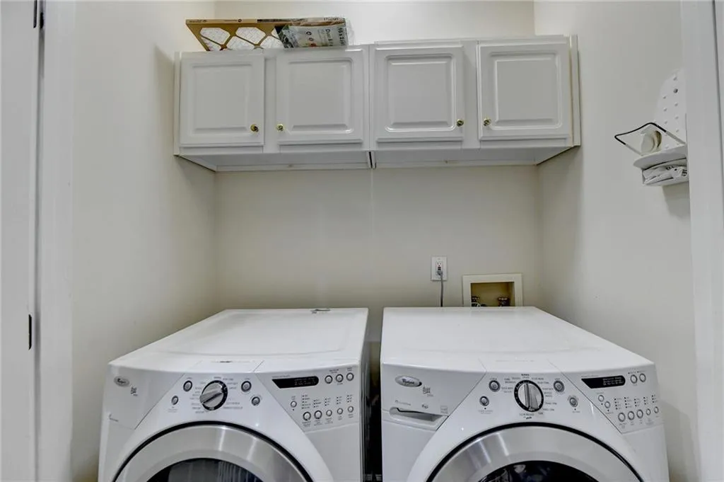 8605 Hope Mews Court, Sandy Springs, Georgia 30350, 2 Bedrooms Bedrooms, ,2 BathroomsBathrooms,Residential,Sold,8605 Hope Mews Court,7259281