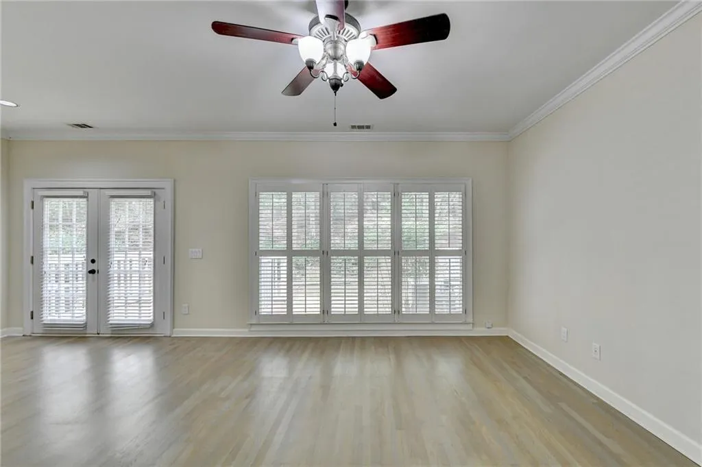 8605 Hope Mews Court, Sandy Springs, Georgia 30350, 2 Bedrooms Bedrooms, ,2 BathroomsBathrooms,Residential,Sold,8605 Hope Mews Court,7259281