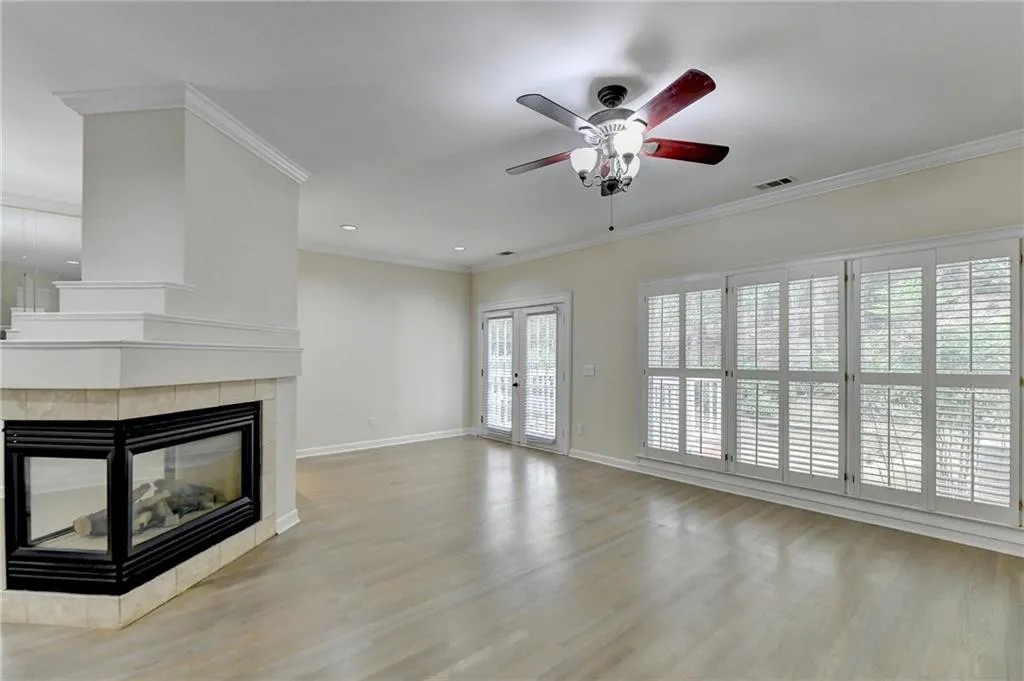 8605 Hope Mews Court, Sandy Springs, Georgia 30350, 2 Bedrooms Bedrooms, ,2 BathroomsBathrooms,Residential,Sold,8605 Hope Mews Court,7259281