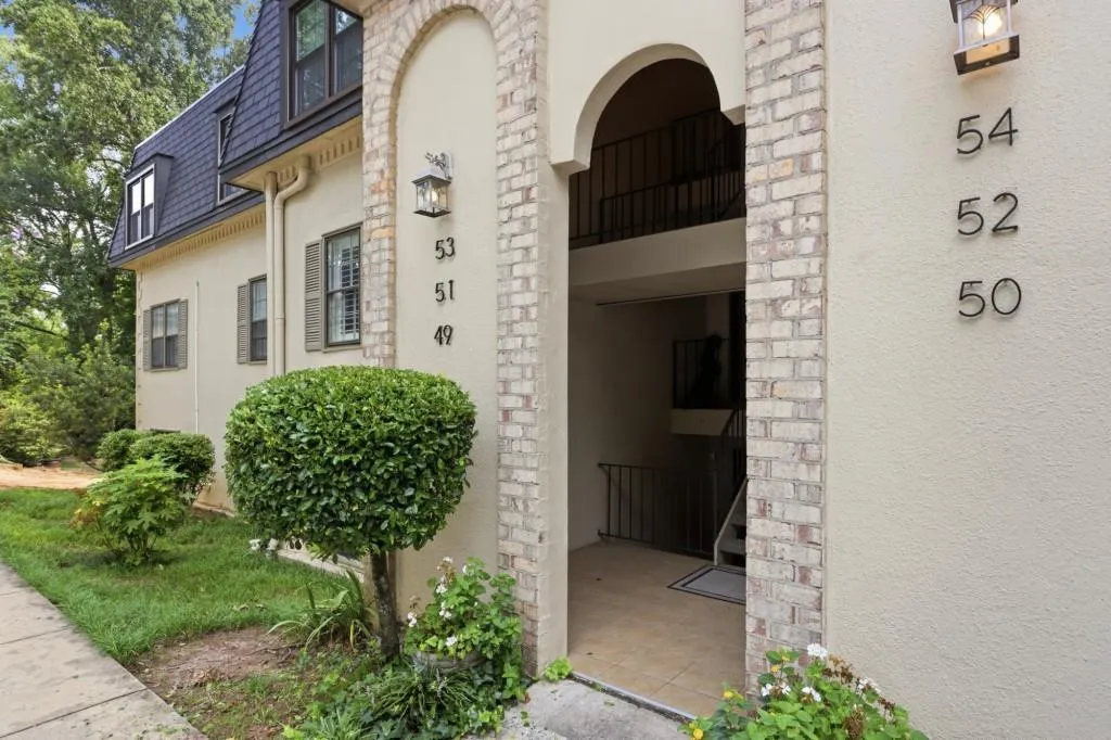 53 Chaumont Square Nw, Atlanta, Georgia 30327, 3 Bedrooms Bedrooms, 0 ,2 BathroomsBathrooms,Residential,Sold,53 Chaumont Square Nw,7809466