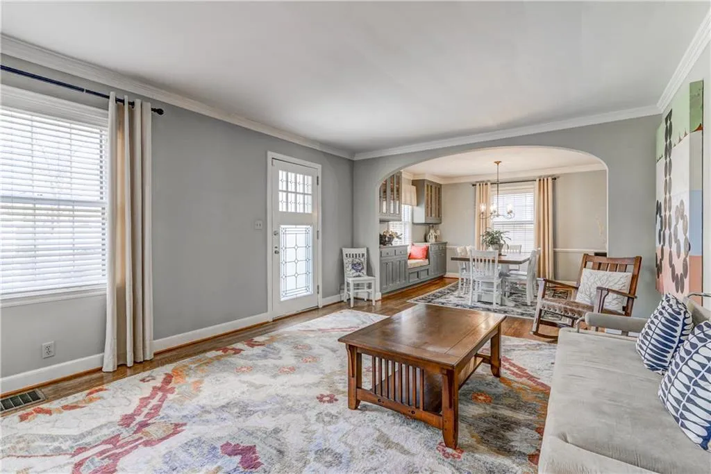 2572 Acorn Avenue Ne, Atlanta, Georgia 30305, 3 Bedrooms Bedrooms, ,2 BathroomsBathrooms,Residential,Sold,2572 Acorn Avenue Ne,5810564