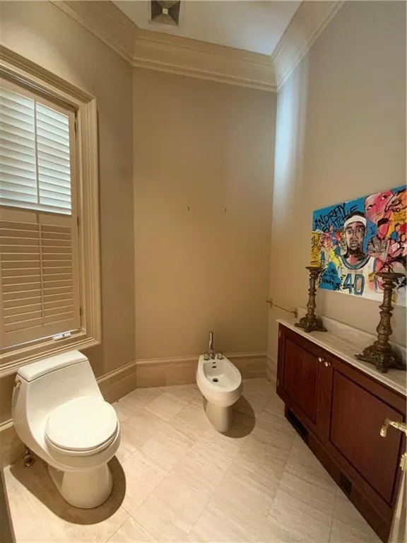 125 Wilderbluff Court, Sandy Springs, Georgia 30328, 6 Bedrooms Bedrooms, ,6 BathroomsBathrooms,Residential,Sold,125 Wilderbluff Court,6961101