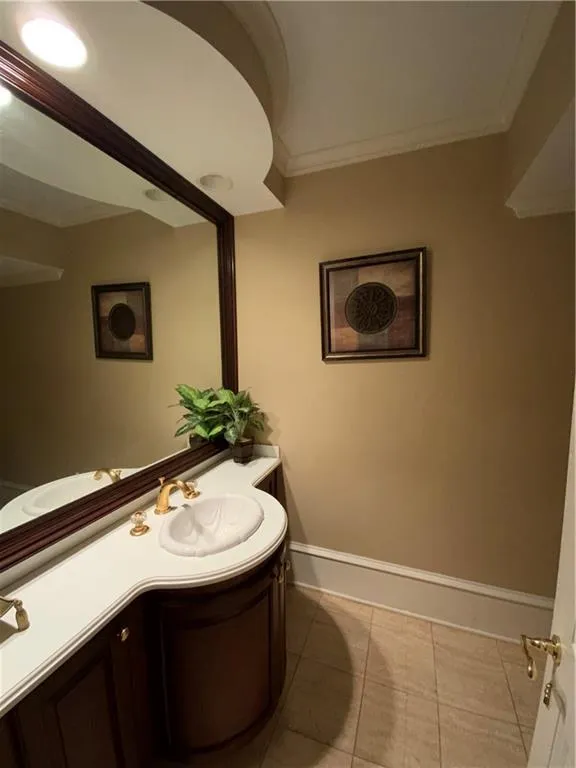 125 Wilderbluff Court, Sandy Springs, Georgia 30328, 6 Bedrooms Bedrooms, ,6 BathroomsBathrooms,Residential,Sold,125 Wilderbluff Court,6961101