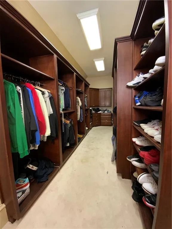 125 Wilderbluff Court, Sandy Springs, Georgia 30328, 6 Bedrooms Bedrooms, ,6 BathroomsBathrooms,Residential,Sold,125 Wilderbluff Court,6961101