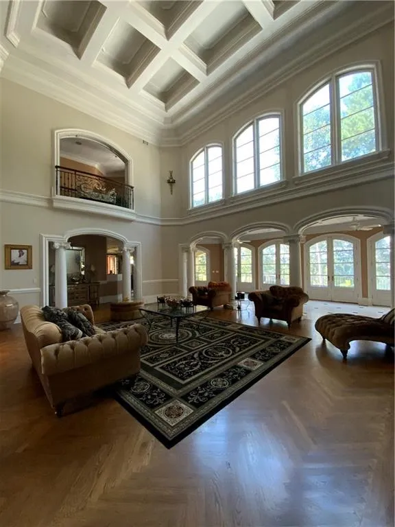 125 Wilderbluff Court, Sandy Springs, Georgia 30328, 6 Bedrooms Bedrooms, ,6 BathroomsBathrooms,Residential,Sold,125 Wilderbluff Court,6961101