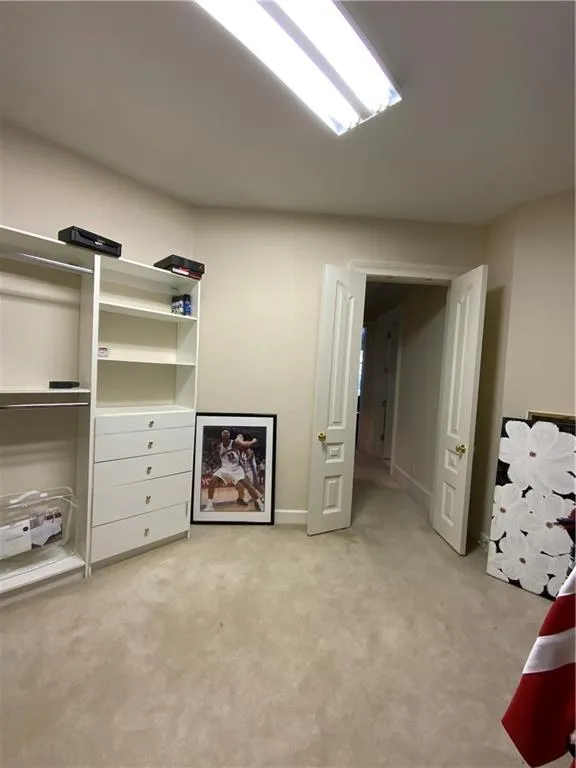 125 Wilderbluff Court, Sandy Springs, Georgia 30328, 6 Bedrooms Bedrooms, ,6 BathroomsBathrooms,Residential,Sold,125 Wilderbluff Court,6961101