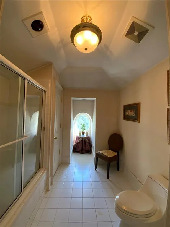 125 Wilderbluff Court, Sandy Springs, Georgia 30328, 6 Bedrooms Bedrooms, ,6 BathroomsBathrooms,Residential,Sold,125 Wilderbluff Court,6961101