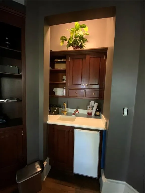 125 Wilderbluff Court, Sandy Springs, Georgia 30328, 6 Bedrooms Bedrooms, ,6 BathroomsBathrooms,Residential,Sold,125 Wilderbluff Court,6961101