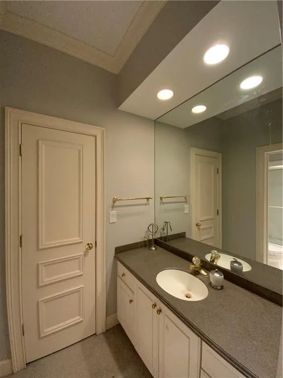 125 Wilderbluff Court, Sandy Springs, Georgia 30328, 6 Bedrooms Bedrooms, ,6 BathroomsBathrooms,Residential,Sold,125 Wilderbluff Court,6961101