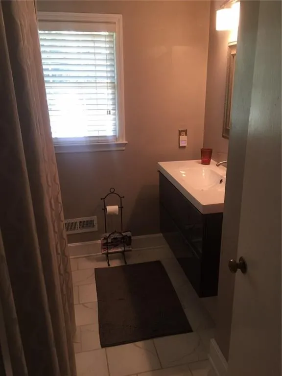 6578 Cherry Tree Lane, Atlanta, Georgia 30328, 4 Bedrooms Bedrooms, ,2 BathroomsBathrooms,Residential,Sold,6578 Cherry Tree Lane,5831131