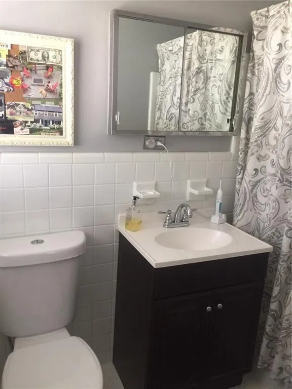 6578 Cherry Tree Lane, Atlanta, Georgia 30328, 4 Bedrooms Bedrooms, ,2 BathroomsBathrooms,Residential,Sold,6578 Cherry Tree Lane,5831131