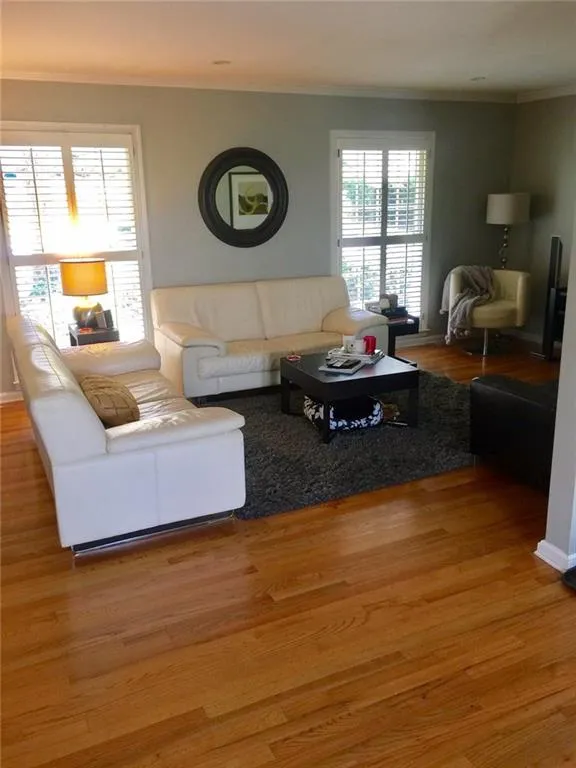 6578 Cherry Tree Lane, Atlanta, Georgia 30328, 4 Bedrooms Bedrooms, ,2 BathroomsBathrooms,Residential,Sold,6578 Cherry Tree Lane,5831131