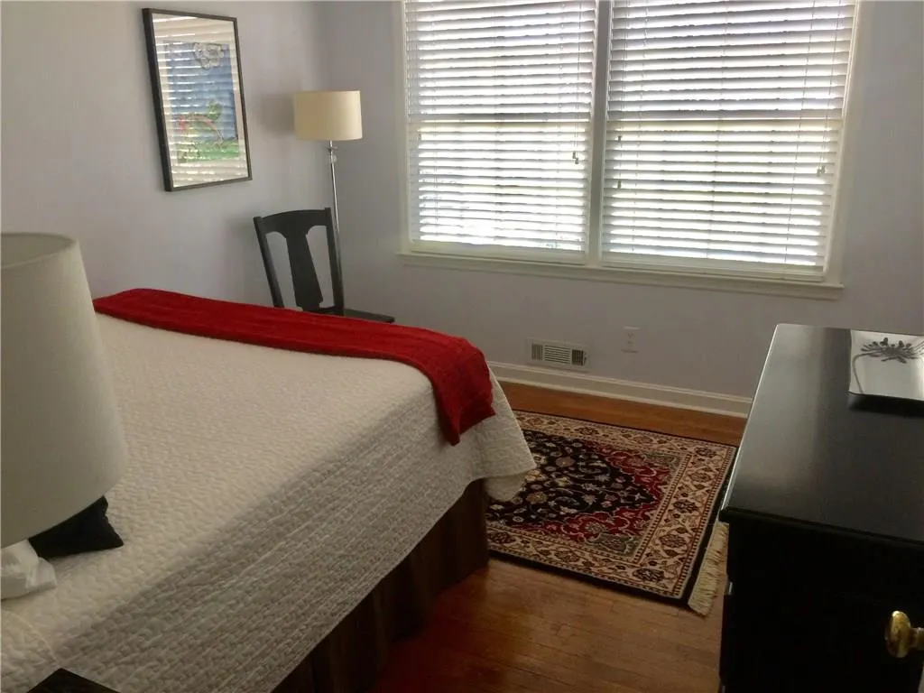 6578 Cherry Tree Lane, Atlanta, Georgia 30328, 4 Bedrooms Bedrooms, ,2 BathroomsBathrooms,Residential,Sold,6578 Cherry Tree Lane,5831131