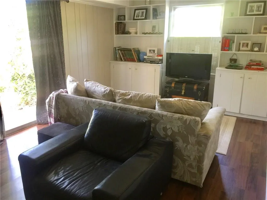 6578 Cherry Tree Lane, Atlanta, Georgia 30328, 4 Bedrooms Bedrooms, ,2 BathroomsBathrooms,Residential,Sold,6578 Cherry Tree Lane,5831131