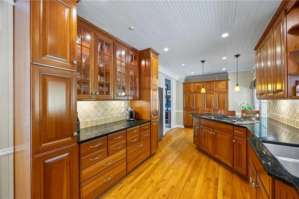 998 Ferncliff Road Ne, Atlanta, Georgia 30324, 5 Bedrooms Bedrooms, ,4 BathroomsBathrooms,Residential,For Sale,998 Ferncliff Road Ne,7656884