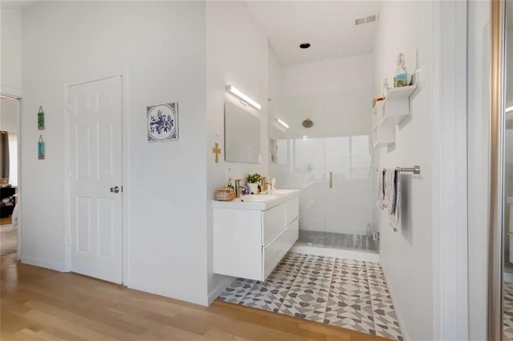 71 Hardeman Road, Sandy Springs, Georgia 30342, 4 Bedrooms Bedrooms, ,3 BathroomsBathrooms,Residential,Sold,71 Hardeman Road,6854158