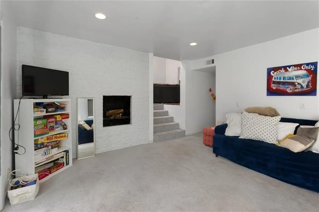 71 Hardeman Road, Sandy Springs, Georgia 30342, 4 Bedrooms Bedrooms, ,3 BathroomsBathrooms,Residential,Sold,71 Hardeman Road,6854158