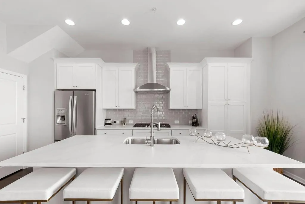 6812 Cadence Boulevard, Atlanta, Georgia 30328, 1 Bedroom Bedrooms, ,1 BathroomBathrooms,Residential,Sold,6812 Cadence Boulevard,7129223