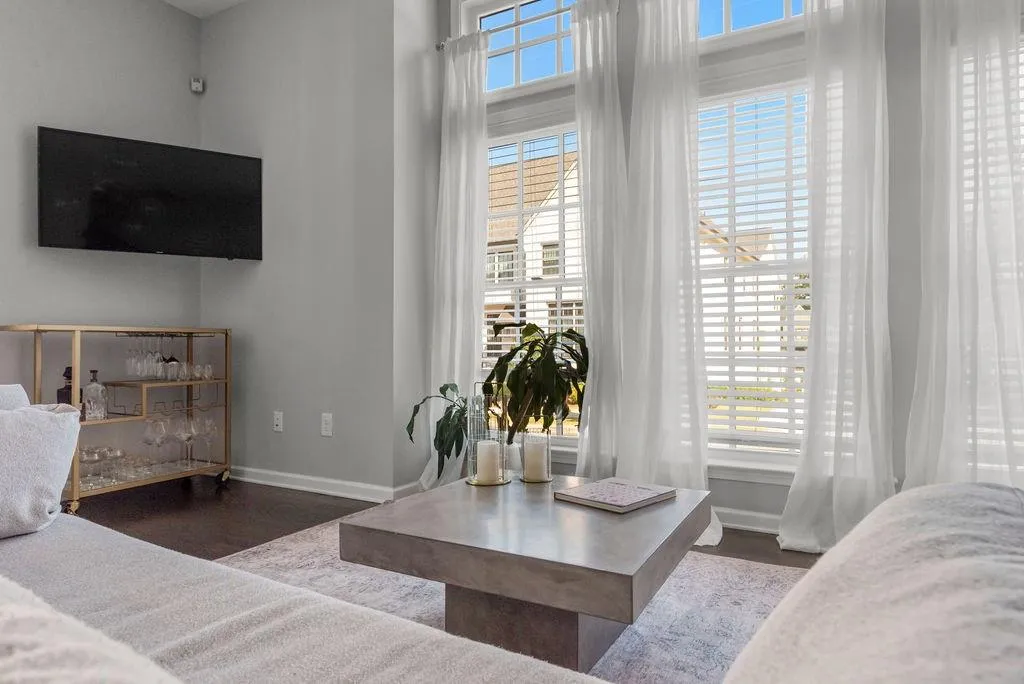 6812 Cadence Boulevard, Atlanta, Georgia 30328, 1 Bedroom Bedrooms, ,1 BathroomBathrooms,Residential,Sold,6812 Cadence Boulevard,7129223