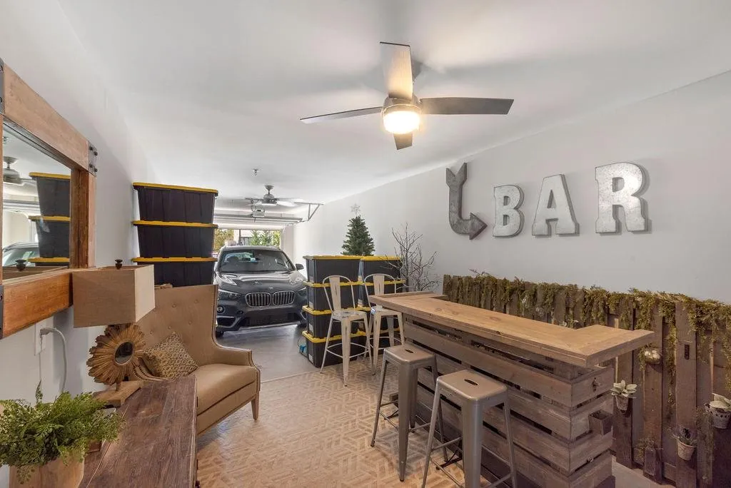 6812 Cadence Boulevard, Atlanta, Georgia 30328, 1 Bedroom Bedrooms, ,1 BathroomBathrooms,Residential,Sold,6812 Cadence Boulevard,7129223