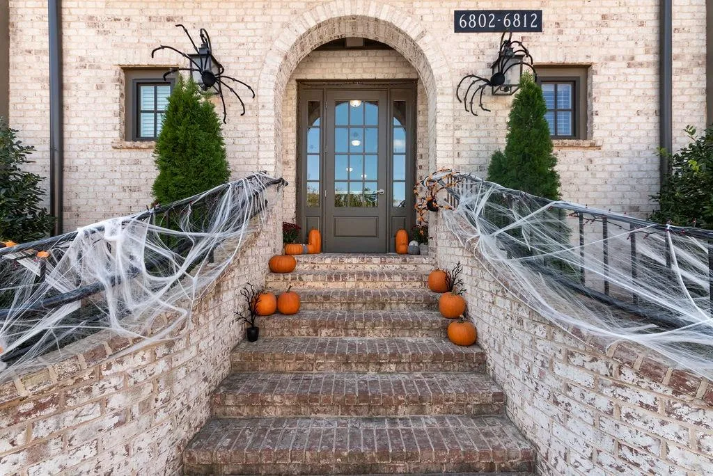 6812 Cadence Boulevard, Atlanta, Georgia 30328, 1 Bedroom Bedrooms, ,1 BathroomBathrooms,Residential,Sold,6812 Cadence Boulevard,7129223