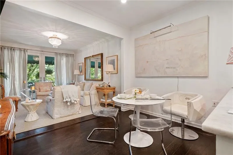 2525 Peachtree Road Ne Unit 25, Atlanta, Georgia 30305, 3 Bedrooms Bedrooms, 0 ,4 BathroomsBathrooms,Residential,For Sale,2525 Peachtree Road Ne Unit 25,7704110