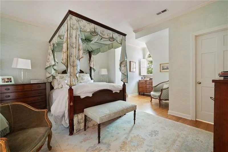 2525 Peachtree Road Ne Unit 25, Atlanta, Georgia 30305, 3 Bedrooms Bedrooms, 0 ,4 BathroomsBathrooms,Residential,For Sale,2525 Peachtree Road Ne Unit 25,7704110