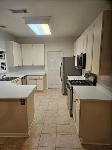 1568 Ridge Point Drive Nw, Lawrenceville, Georgia 30043