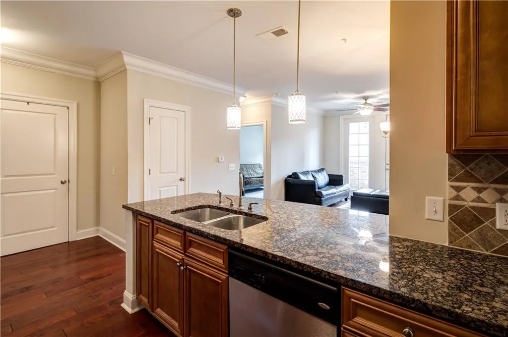 901 Abernathy Road Unit 3260, Atlanta, Georgia 30328, 2 Bedrooms Bedrooms, ,2 BathroomsBathrooms,Residential,Sold,901 Abernathy Road Unit 3260,5780101