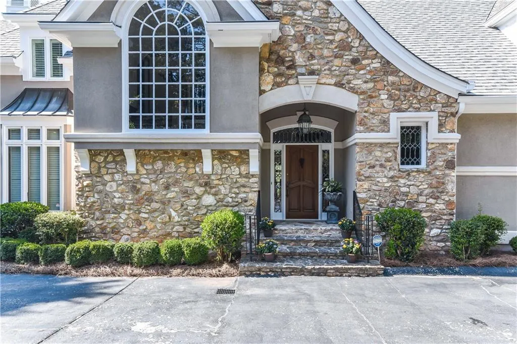 35 Pointe Ridge Drive, Atlanta, Georgia 30328, 3 Bedrooms Bedrooms, ,3 BathroomsBathrooms,Residential,Sold,35 Pointe Ridge Drive,5930959