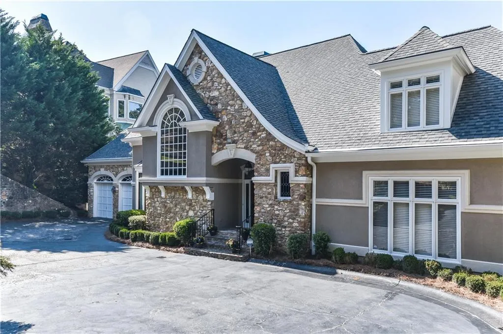 35 Pointe Ridge Drive, Atlanta, Georgia 30328, 3 Bedrooms Bedrooms, ,3 BathroomsBathrooms,Residential,Sold,35 Pointe Ridge Drive,5930959